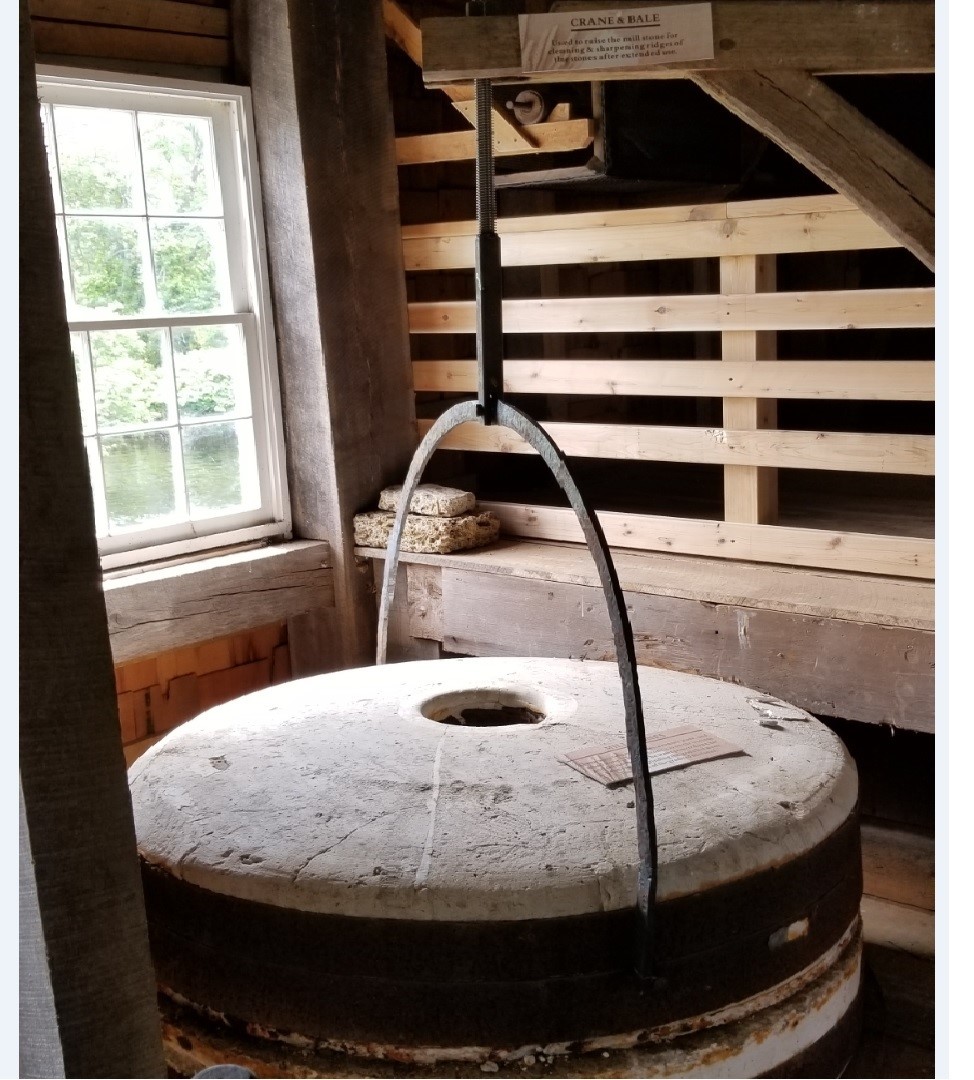 Grist_mill_inside.jpg
